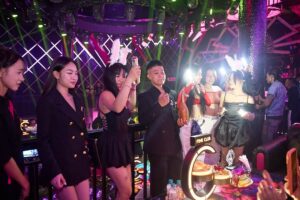 pink club dj set